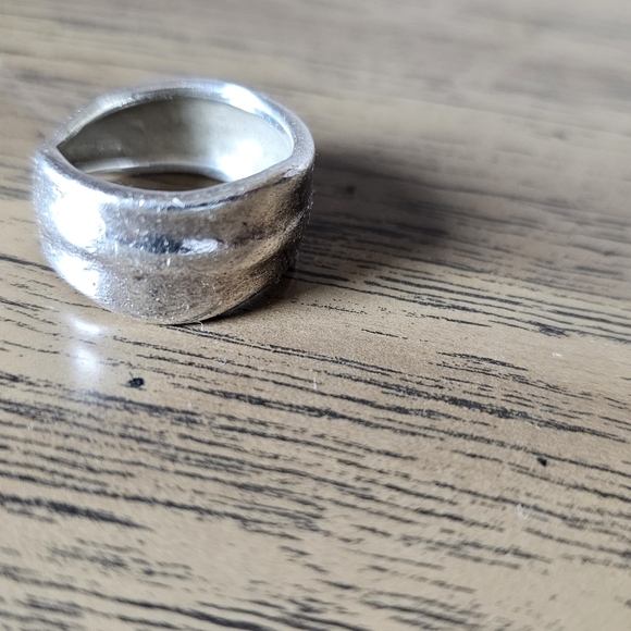 Tiffany & Co. Vintage Leaf Ring - Picture 9 of 9